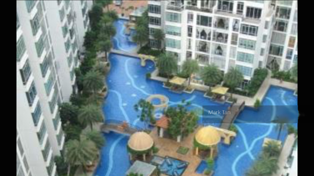 The Lakeshore (D22), Condominium #144236472